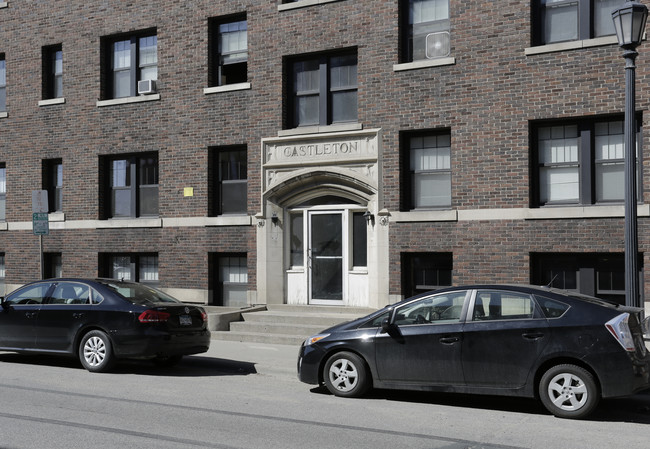 The Darmouth and Castleton in Minneapolis, MN - Foto de edificio - Building Photo