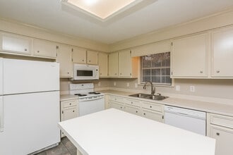 508 Stockton Cove in Flowood, MS - Building Photo - Building Photo