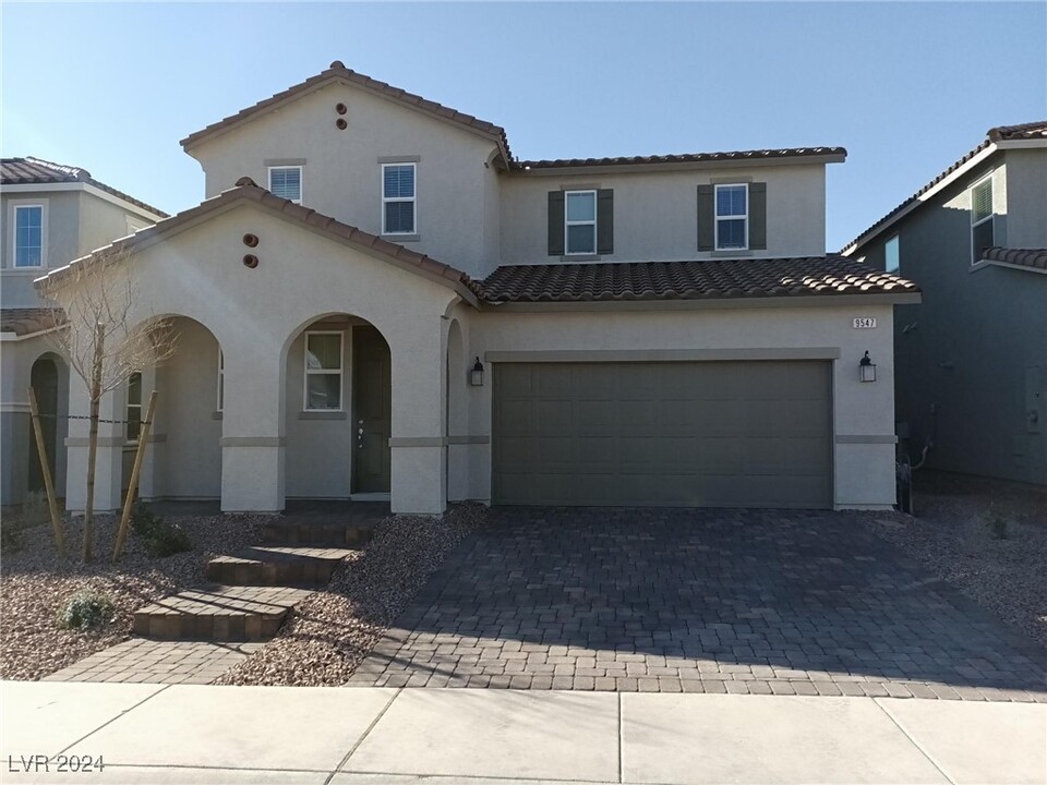 9547 Glasgow Ridge Ct in Las Vegas, NV - Foto de edificio