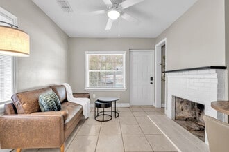 905 Buena Vista Dr in Tallahassee, FL - Building Photo - Building Photo