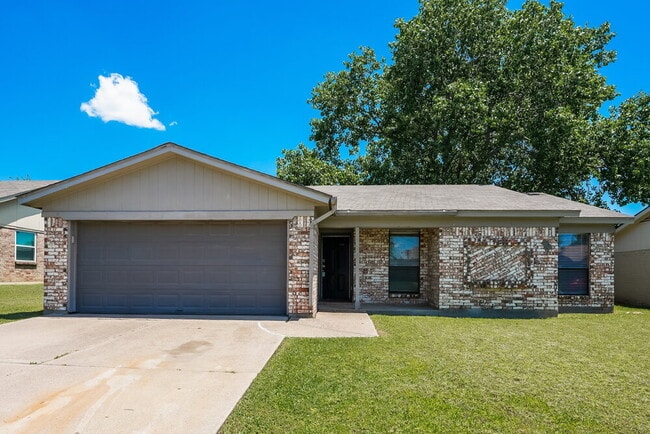 7608 Meadowlark Ln N