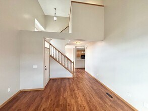 15571 Garnet Way in Apple Valley, MN - Building Photo - Building Photo