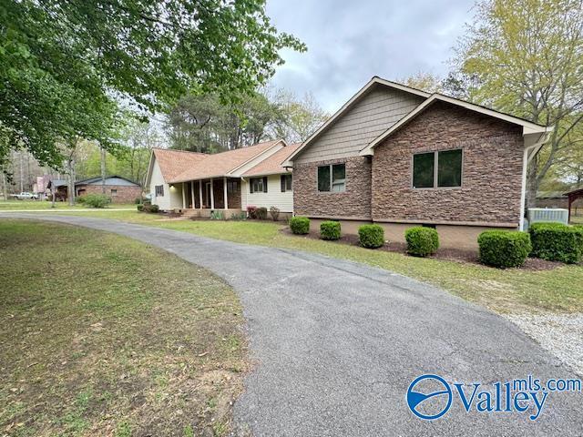 143 Green Valley Rd in Owens Cross Roads, AL - Building Photo - Building Photo