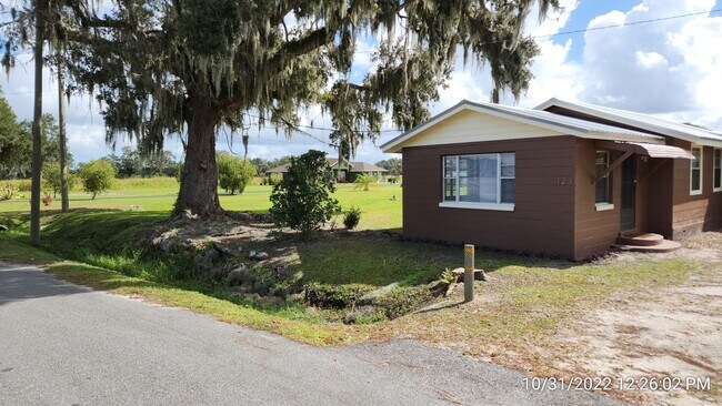 123 School Rd in East Palatka, FL - Building Photo - Building Photo