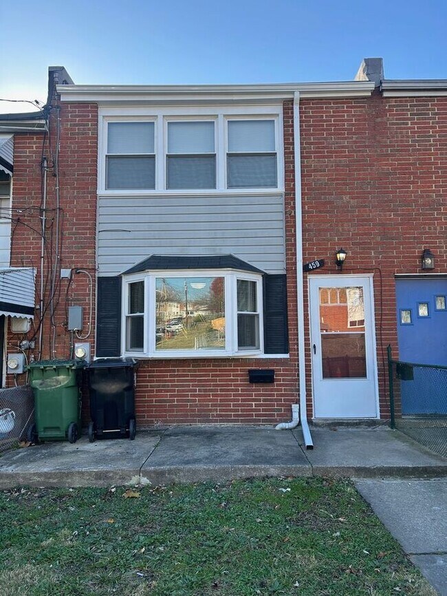 400 Caledonia Ave in Lansdowne, MD - Building Photo - Building Photo