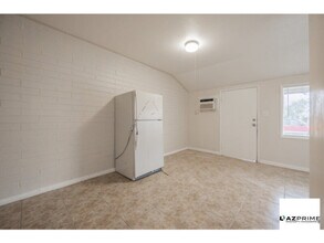 864 E Chandler Blvd in Chandler, AZ - Building Photo - Building Photo