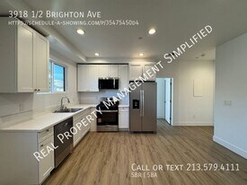 3918 1/2 Brighton Ave in Los Angeles, CA - Building Photo