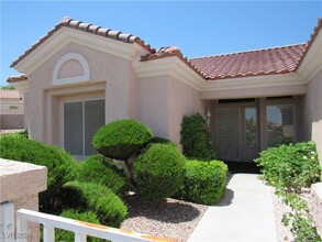 2937 Darby Falls Dr in Las Vegas, NV - Building Photo - Building Photo