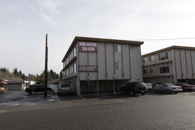 Lake City Apartments in Seattle, WA - Building Photo - Building Photo