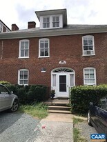 165 Madison Ln in Charlottesville, VA - Building Photo