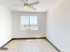 2500 E Marco Polo Rd, Unit A1 in Phoenix, AZ - Building Photo - Building Photo