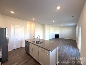 7640 Bainbridge Rd in Sherrills Ford, NC - Building Photo - Building Photo