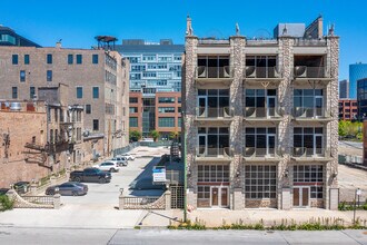 165 N May St in Chicago, IL - Foto de edificio - Building Photo