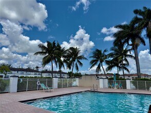 11468 NW 77th St in Doral, FL - Building Photo - Building Photo