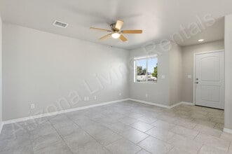 3906 John L Ave in Kingman, AZ - Building Photo - Building Photo