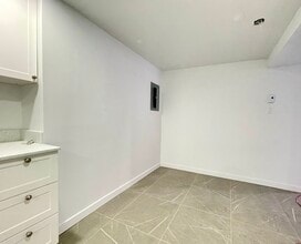 136 Bérard Rue in Montréal, QC - Building Photo - Building Photo