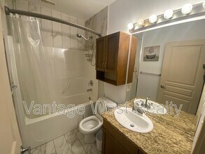 1331 Ellis St in Kelowna, BC - Building Photo - Building Photo
