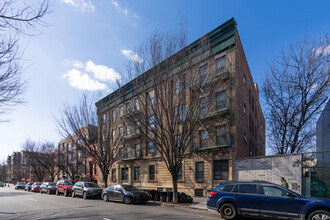 709 Lafayette Ave in Brooklyn, NY - Building Photo - Building Photo