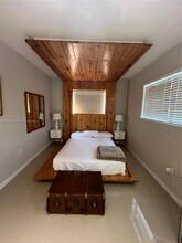 6345 SW 35th St in Miami, FL - Building Photo - Building Photo
