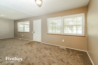 665 Pimlico Dr in Florissant, MO - Building Photo - Building Photo