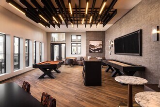 Fieldhouse in Thornton, CO - Foto de edificio - Building Photo