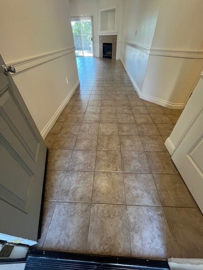 3739 W Elowin Ave in Visalia, CA - Building Photo - Building Photo