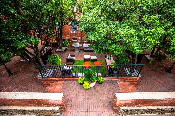 229 N Poplar St-Unit -APT 29 in Charlotte, NC - Building Photo