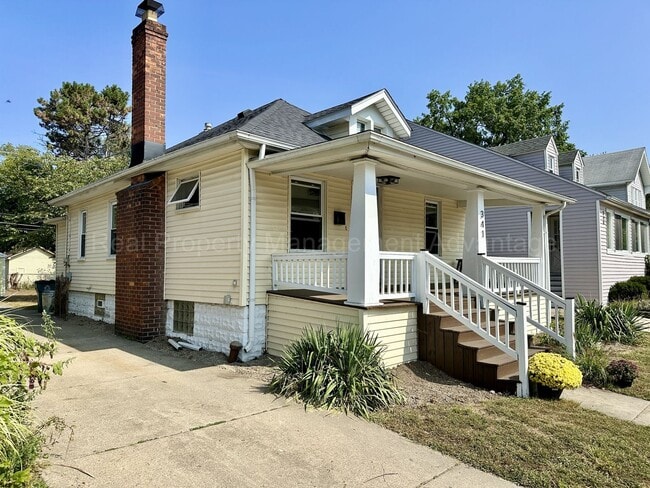 341 E Woodland St in Ferndale, MI - Building Photo - Building Photo