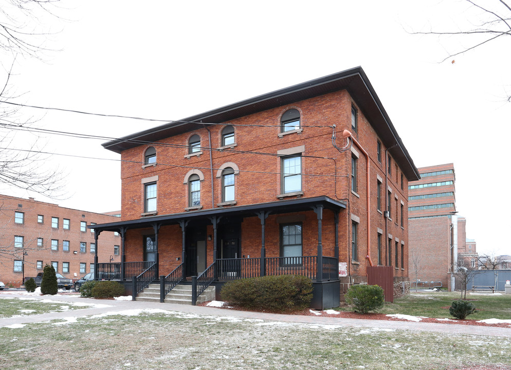 Imlay Apartments in Hartford, CT - Foto de edificio