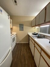 1221 University Ct, Unit 202A in Raleigh, NC - Building Photo - Building Photo