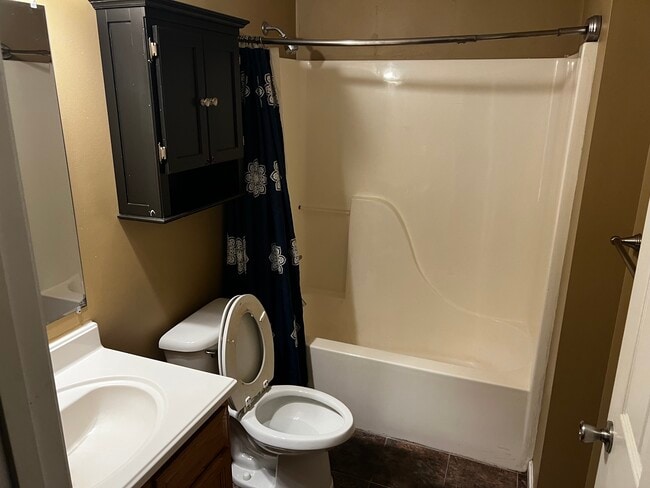 2524 N Armstrong St, Unit 2522 in Kokomo, IN - Foto de edificio - Building Photo