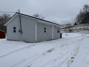 935 Plett Rd in Cadillac, MI - Building Photo - Building Photo