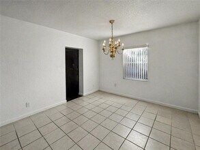 612 Kensington St in Eustis, FL - Building Photo - Building Photo