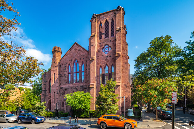 The Landmark at Strong Place in Brooklyn, NY - Building Photo - Building Photo