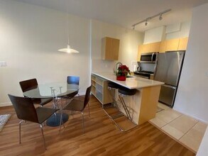 1239 W Georgia St in Vancouver, BC - Building Photo - Building Photo