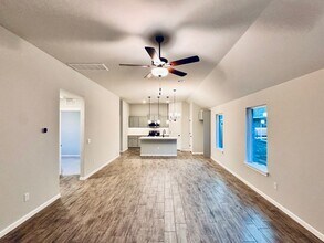 1112 SW 139th Ter in Oklahoma City, OK - Building Photo - Building Photo