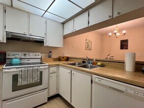 3221 S Beneva Rd in Sarasota, FL - Building Photo - Building Photo