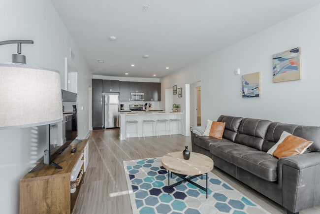 601 E Pete Rose Way