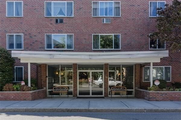 50 Green St in Brookline, MA - Building Photo - Building Photo