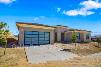 30000 N Camino los Robles in Santa Clarita, CA - Building Photo - Building Photo