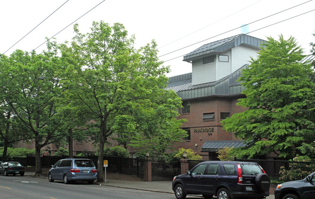 Parkridge Apartments in Seattle, WA - Foto de edificio - Building Photo