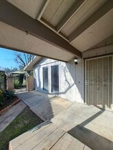 4593 N Emerson Ave in Fresno, CA - Building Photo - Building Photo