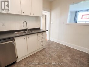 16 Earl Haig Ave in Toronto, ON - Building Photo - Building Photo