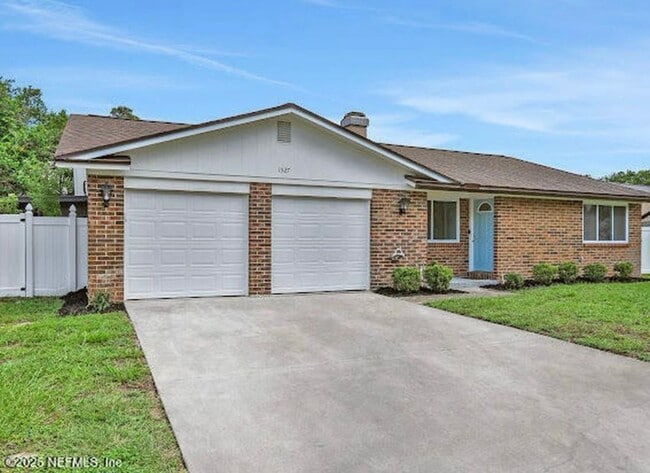 property at 1527 Monument Rd