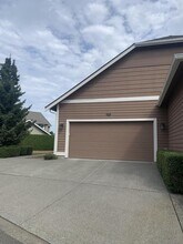 190 W Maberry Dr in Lynden, WA - Building Photo - Building Photo