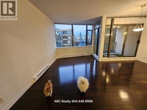 7362 Elmbridge Way in Richmond, BC - Building Photo - Building Photo