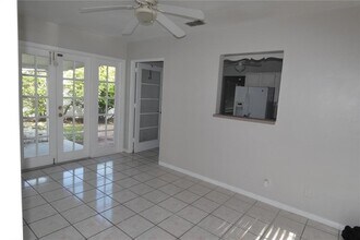 700 31st Ave N in St. Petersburg, FL - Building Photo - Building Photo