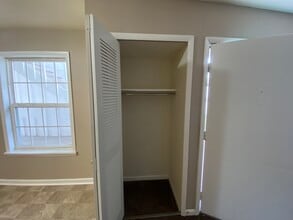 Woodland Springs in Bloomington, IN - Foto de edificio - Building Photo