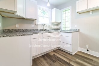 16534 Woodingham Dr in Detroit, MI - Foto de edificio - Building Photo