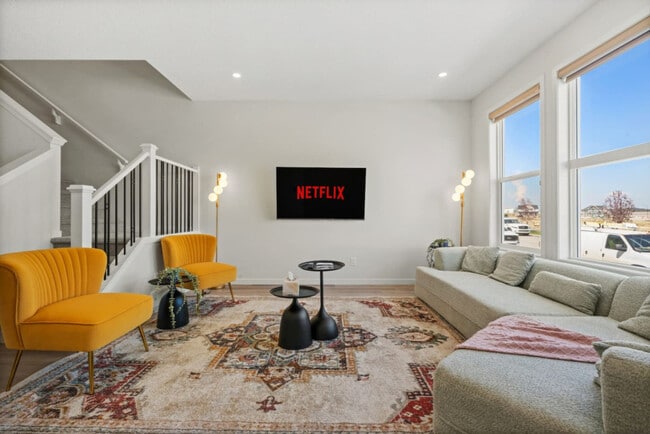 property at 147 Edith Dr NW